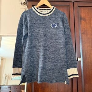 Navy and White Women's Crew Neck Sweater